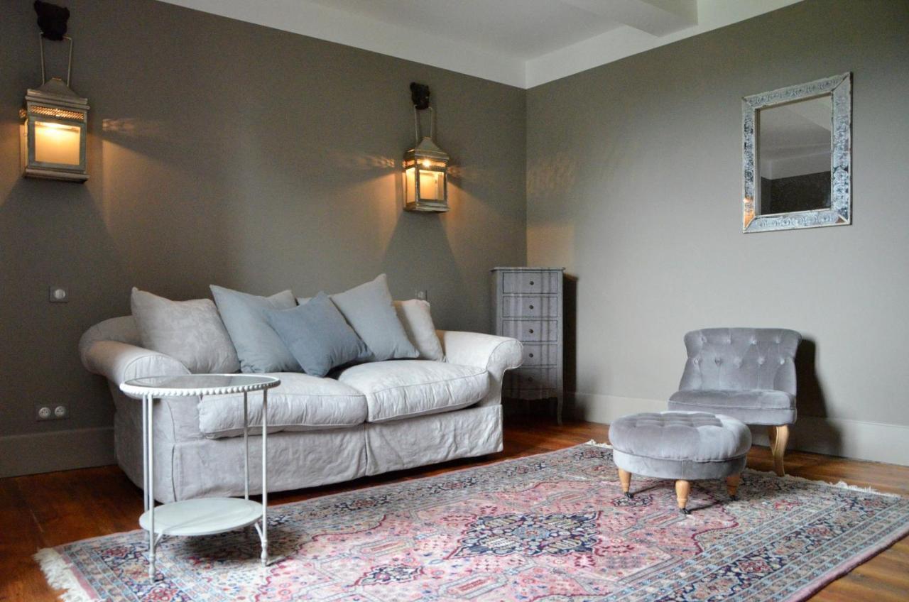 Bed and Breakfast Domaine Des Grands Cedres Cordelle Номер фото