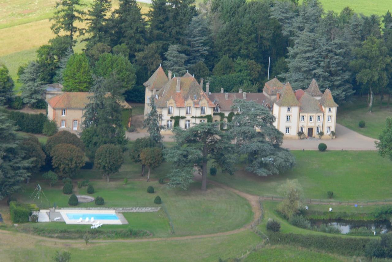 Bed and Breakfast Domaine Des Grands Cedres Cordelle Екстер'єр фото