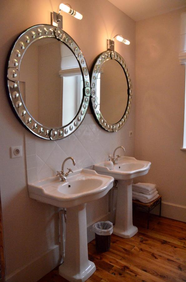 Bed and Breakfast Domaine Des Grands Cedres Cordelle Номер фото